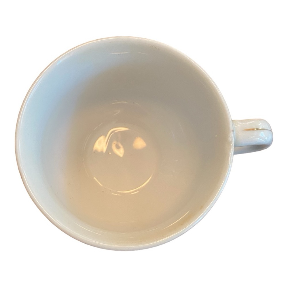 Beautiful Vintage teacup and saucer - Picture 3 of 6